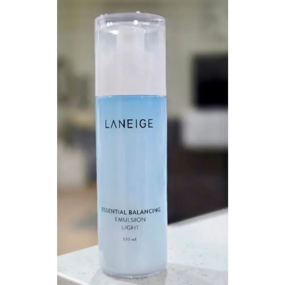 LANEIGE - NWOT - Essential Balancing Emulsion Light, 120 ml (4 fl. oz.) No Box
